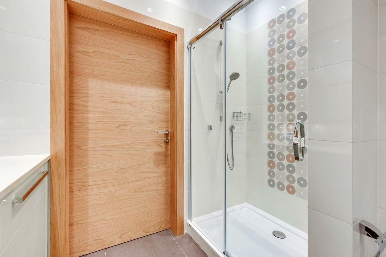 Waniliowy - Neptun Park By Oneapartments Gdańsk Eksteriør bilde
