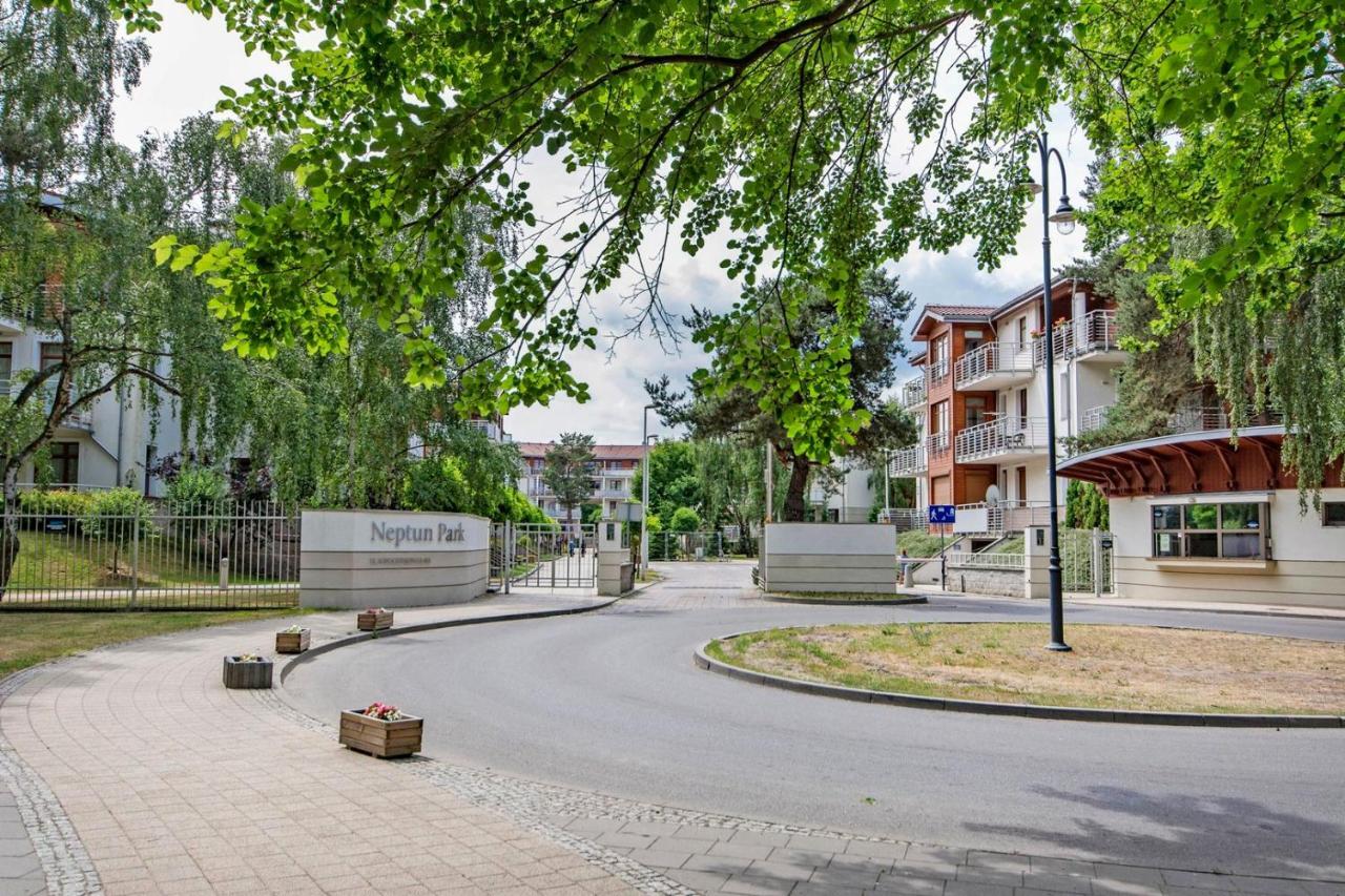 Waniliowy - Neptun Park By Oneapartments Gdańsk Eksteriør bilde